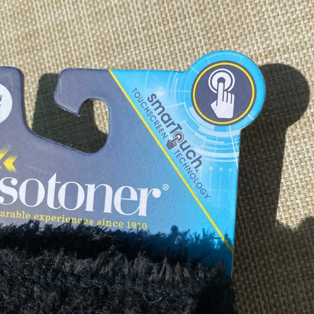 Isotoner gloves. Smartouch touchscreen technology - Picture 3 of 3